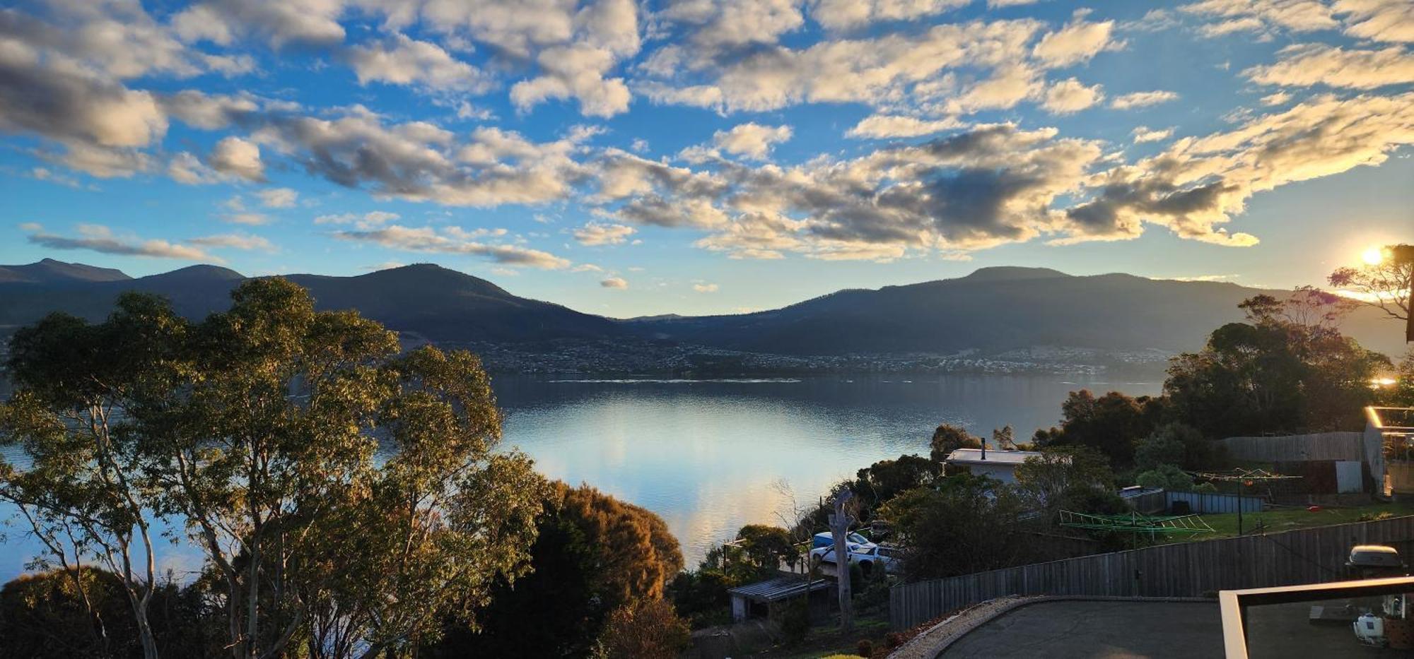 Waterfront Abode - 2 Bedrooms Hobart Exterior foto